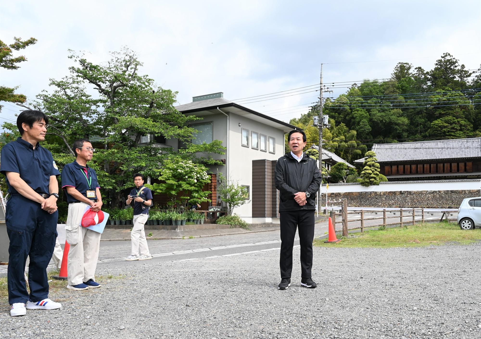 「ごみゼロの日・クリーン日高市民運動」・「道路美化活動」
