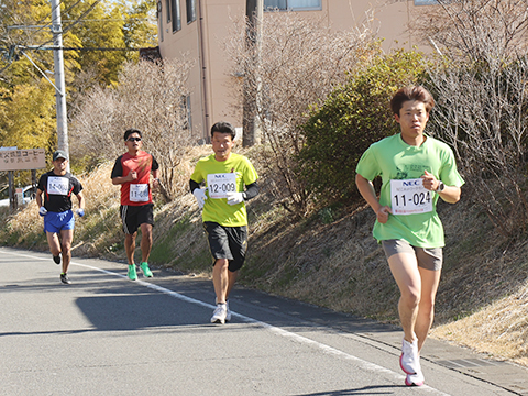 一生懸命走るランナーの皆さん